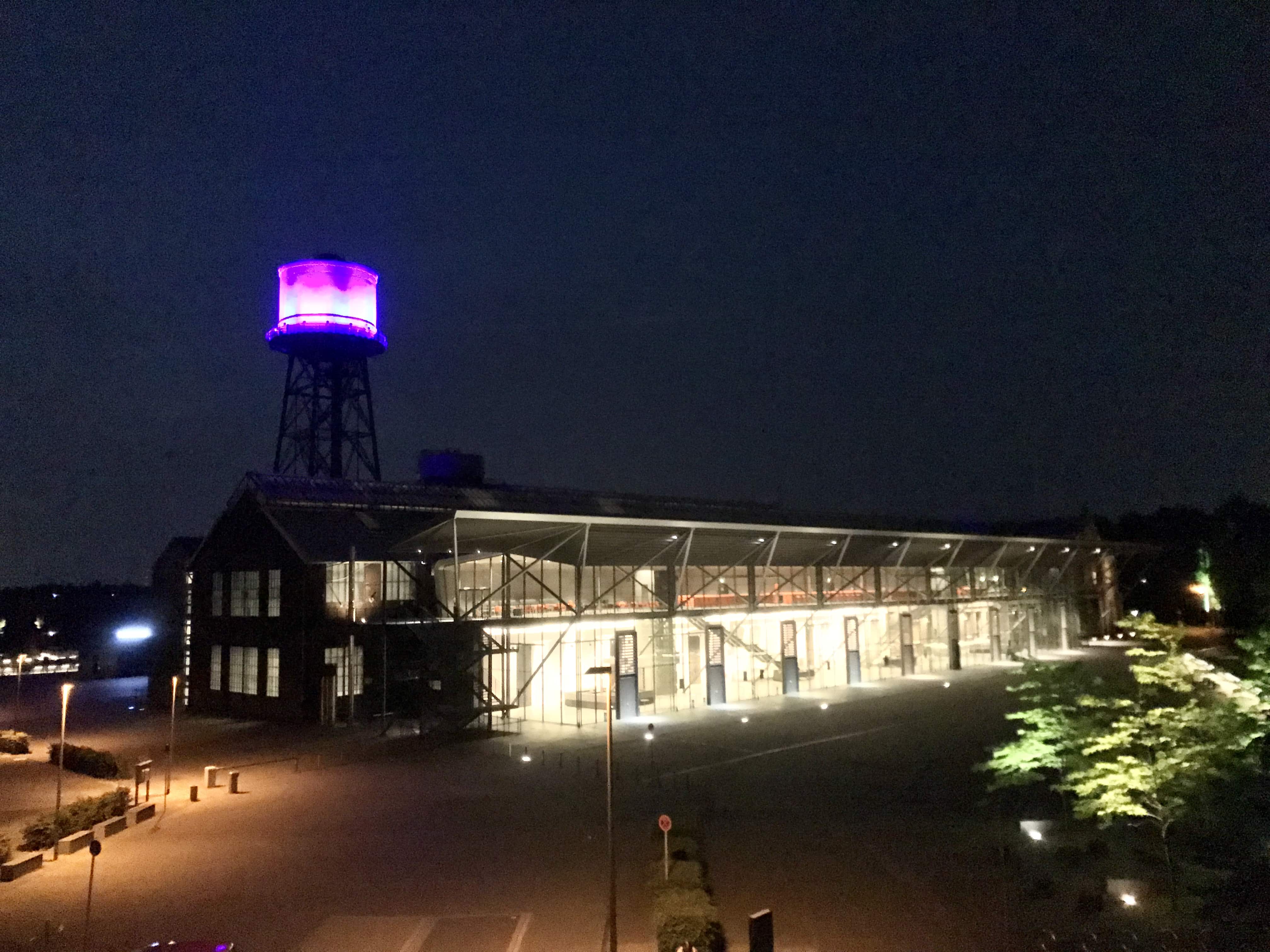 Jahrhunderthalle Bochum bei Nacht