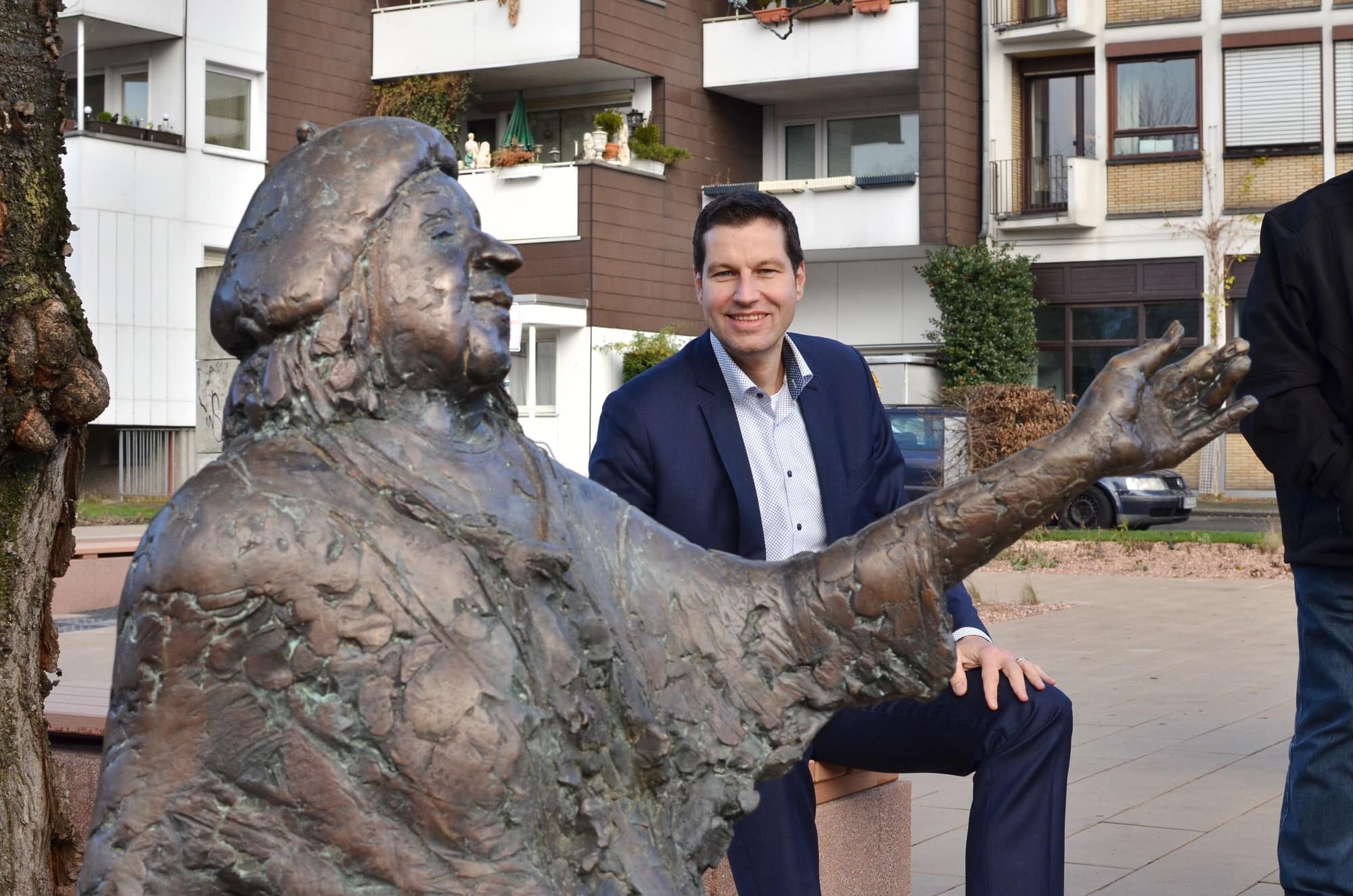 Thomas Eiskirch auf dem Tana-Schanzara-Platz