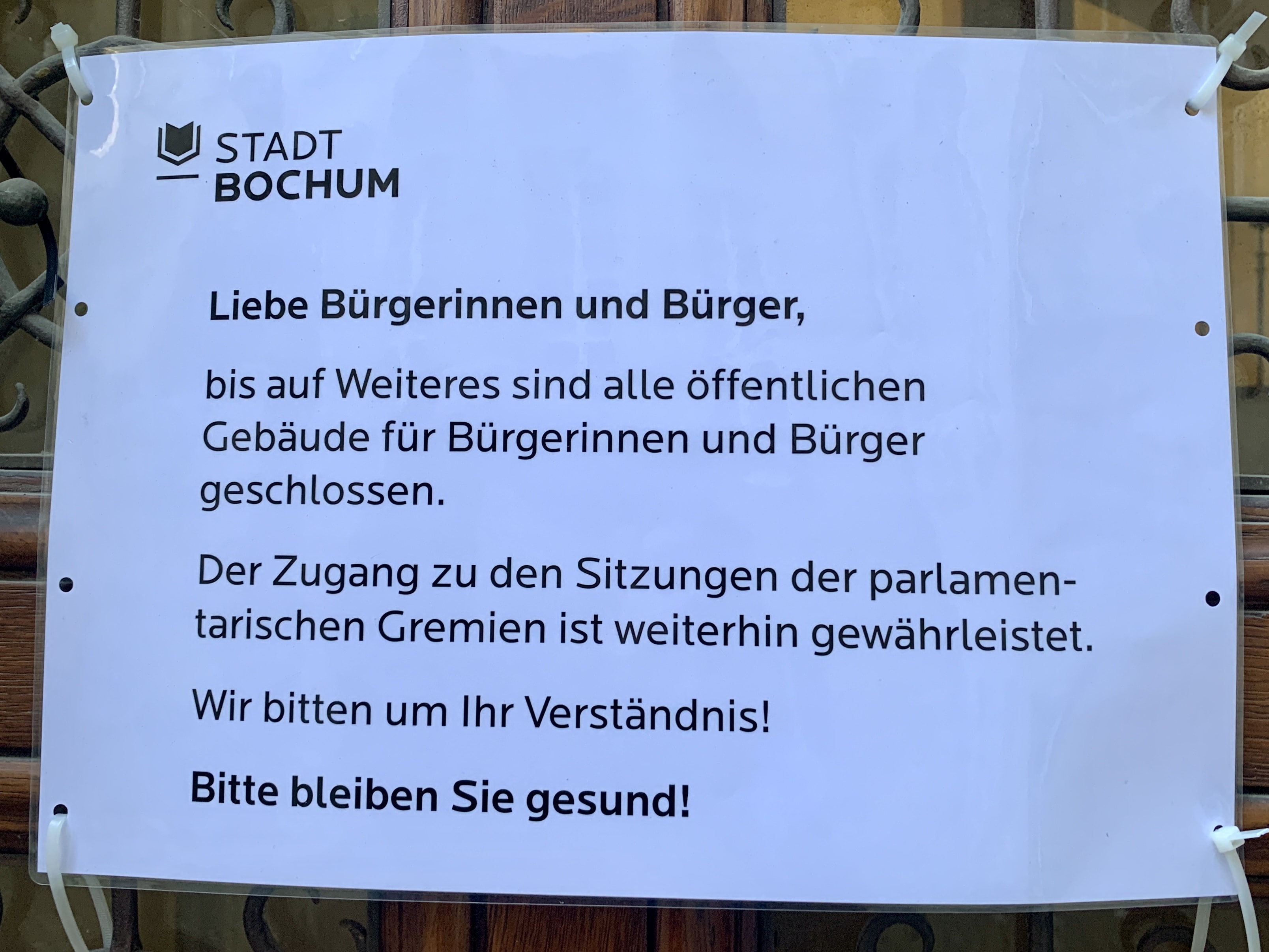 Öffentliche Gebäude in Bochum geschlossen: Zugang zu parlamentarischen Gremien weiterhin gewährleistet (Archivbild: März 2020)