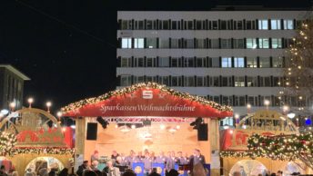 Weihnachtsbühne auf dem Dr.-Ruer-Platz (2018)