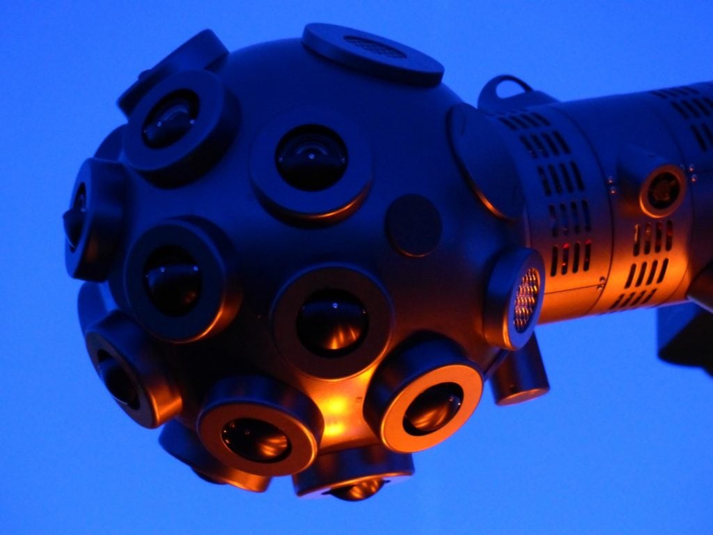 Projektor in einem Planetarium