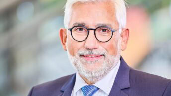 Oberbürgermeister Jörg Lukat (SPD)