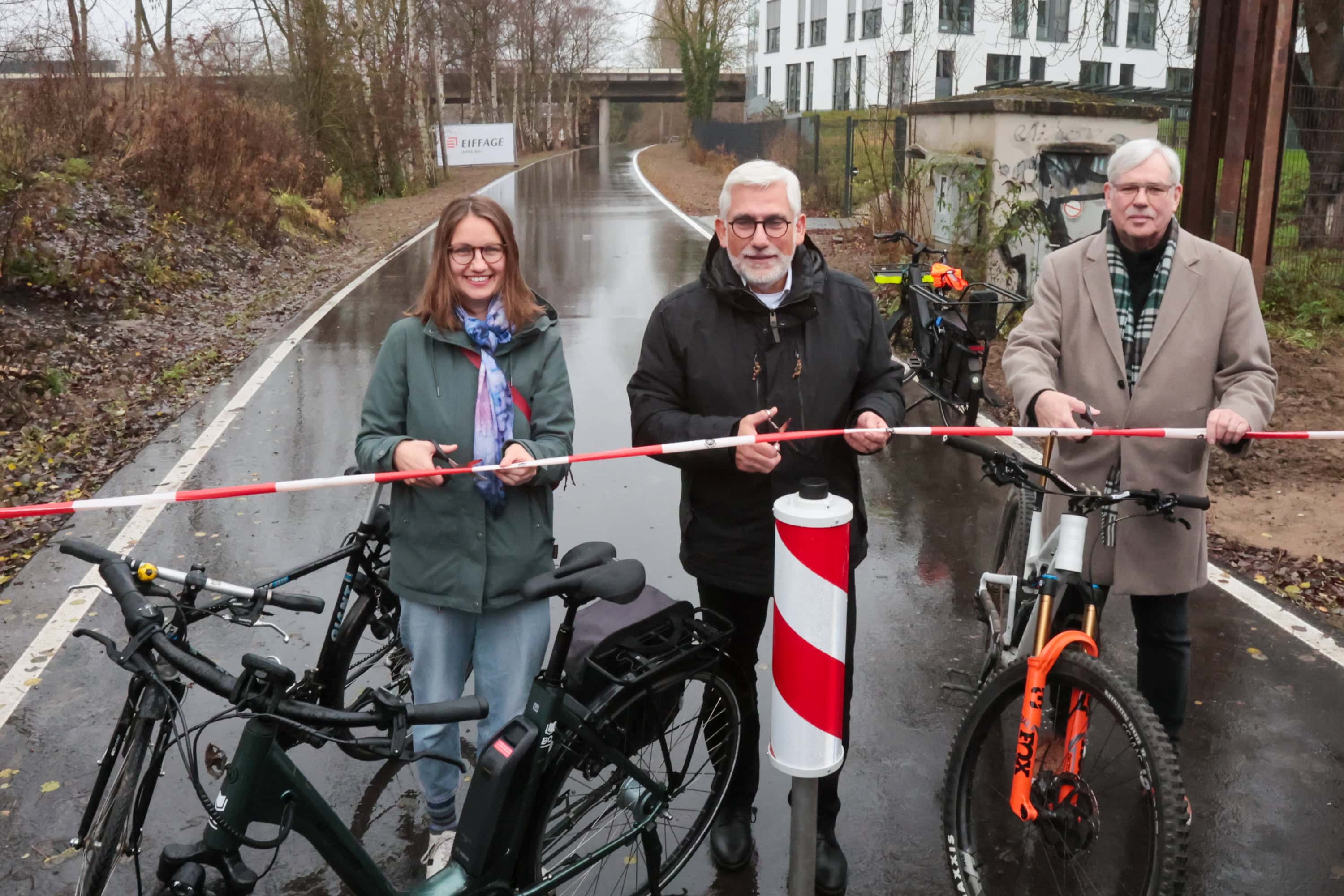 Einweihung der Opeltrasse durch Oberb&uuml;rgermeister J&ouml;rg Lukat (SPD)