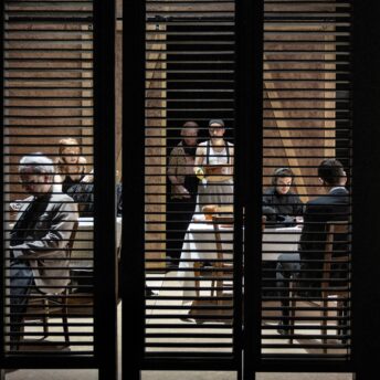 „Catarina oder: Von der Schönheit Faschisten zu töten“: Rainer Bock, Mona Vojacek Koper, Konstantin Bühler, Felix Knopp, Alexander Wertmann, Ole Lagerpusch