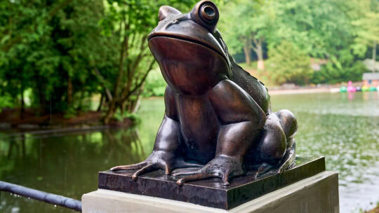 „Fridolin“ auf dem angestammten Platz an der Froschbrücke im Stadtpark