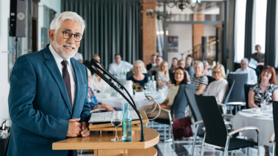 Ehrung zum Ehrenamt 2026 durch Bochums Oberbürgermeister Jörg Lukat (SPD)